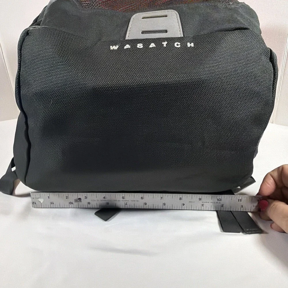 The North Face Wasatch Backpack Red Black Laptop Gorpcore Hiking Daypack Bag